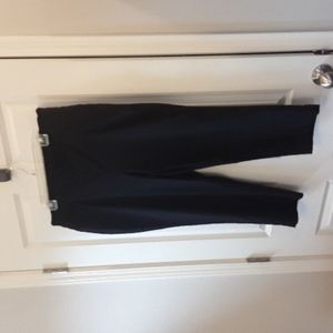 CHICO'S Black capri